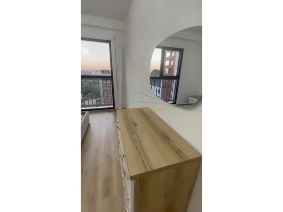 Tirane, jepet me qera apartament 1+1 Kati 8, 69 m² 550 € (JORDAN MISJA)