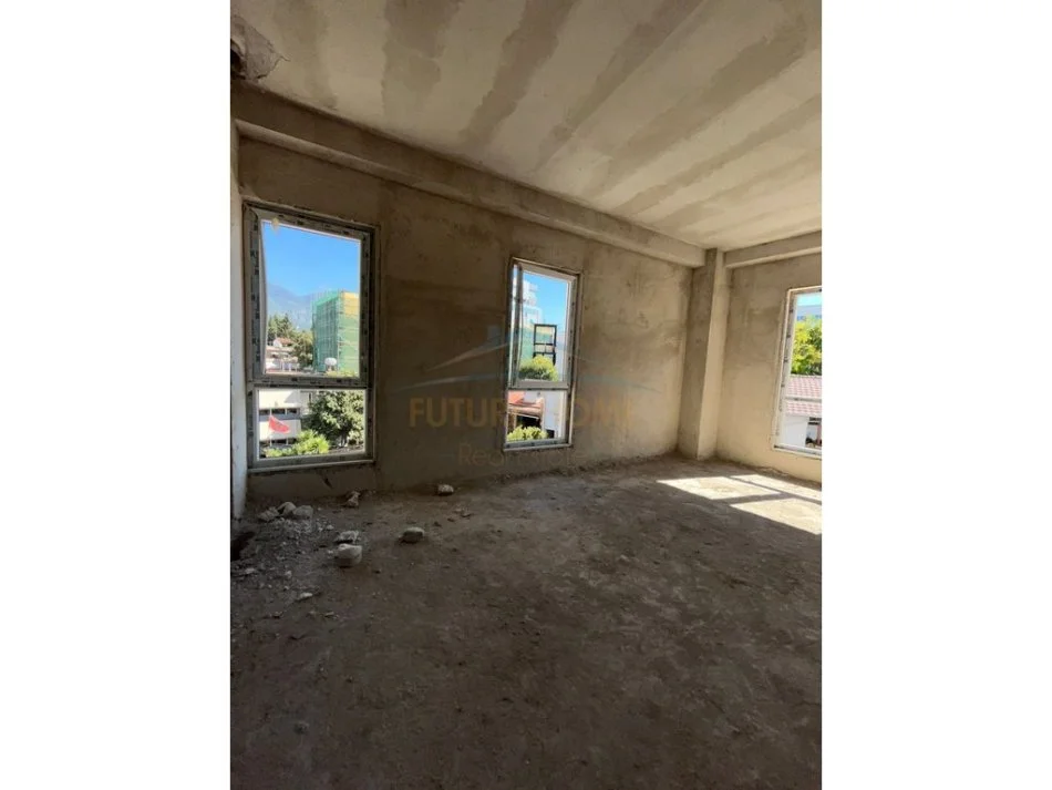 Tirane, shitet apartament 1+1+Ballkon Kati 3, 69 m² 95.000 € (QSUT)