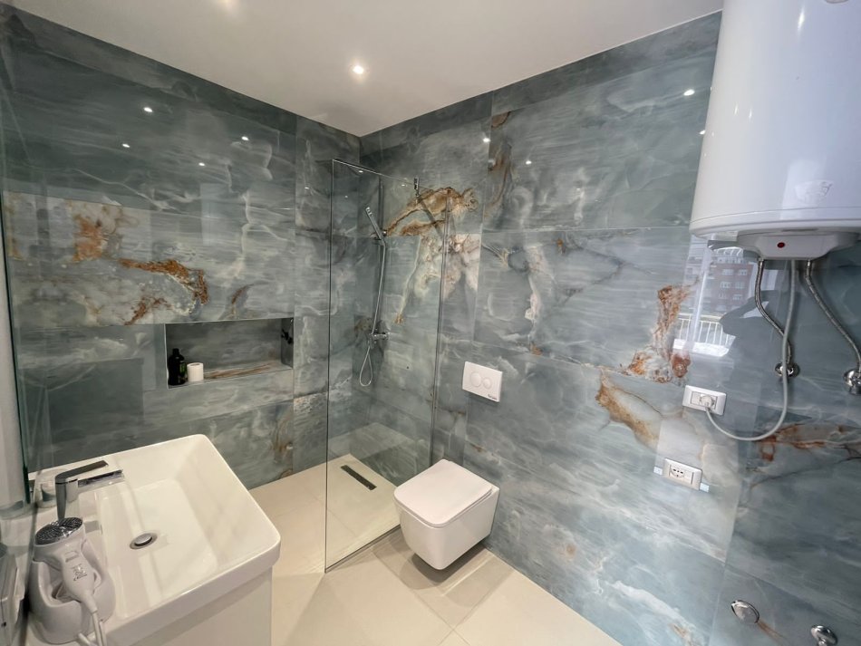 APARTAMENT  2+1+POST PARKIMI PER QIRA NE QENDER!
