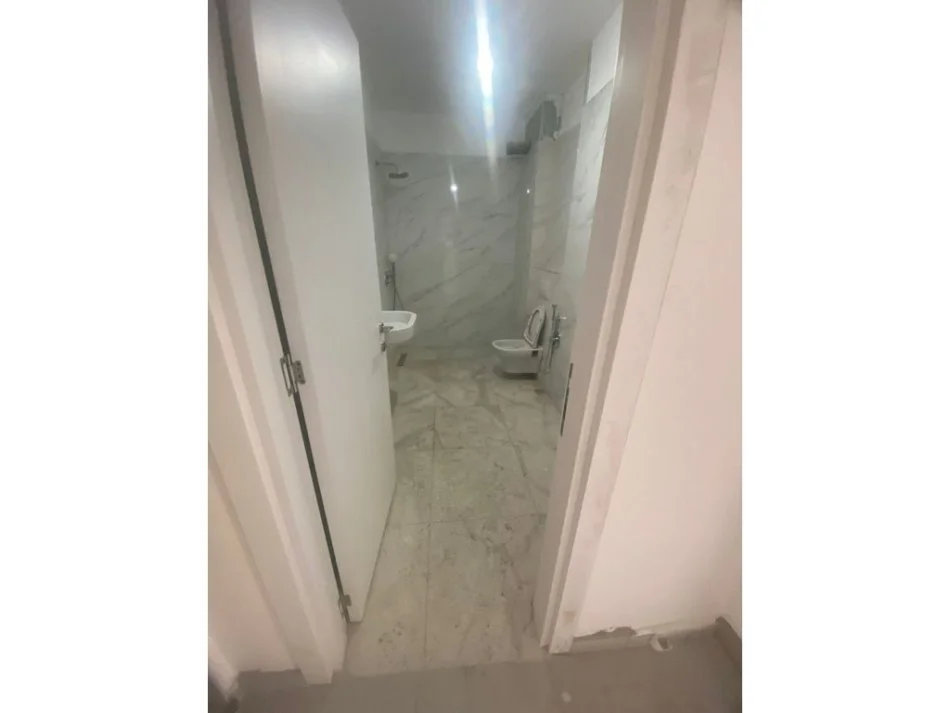 Tirane, shitet apartament 1+1+Aneks+Ballkon Kati 3, 73 m² 198.000 € (Pazari i ri)