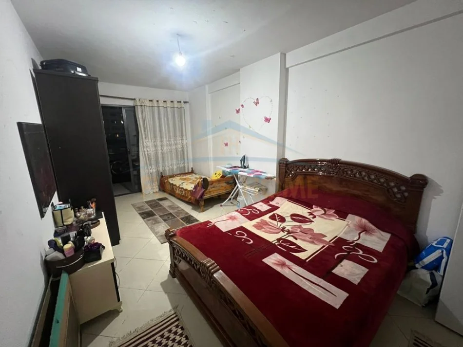 Tirane, shitet apartament 2+1 Kati 2, 105 m² 120.000 € (UNAZA E RE)