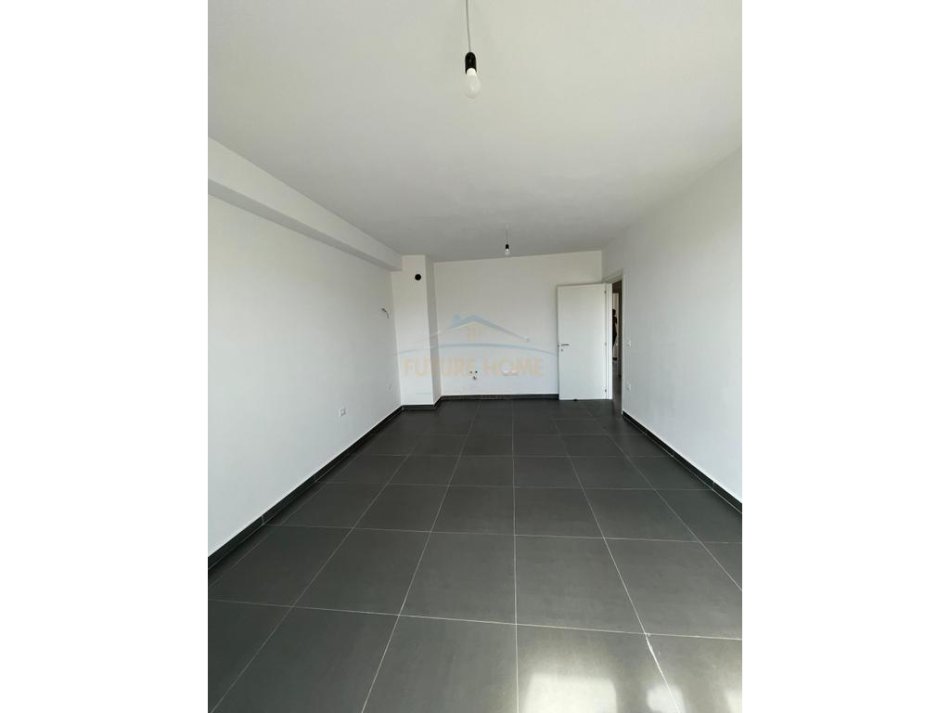 Tirane, shitet apartament 3+1 Kati 1, 109 m² 130.100 € (5 MAJI)