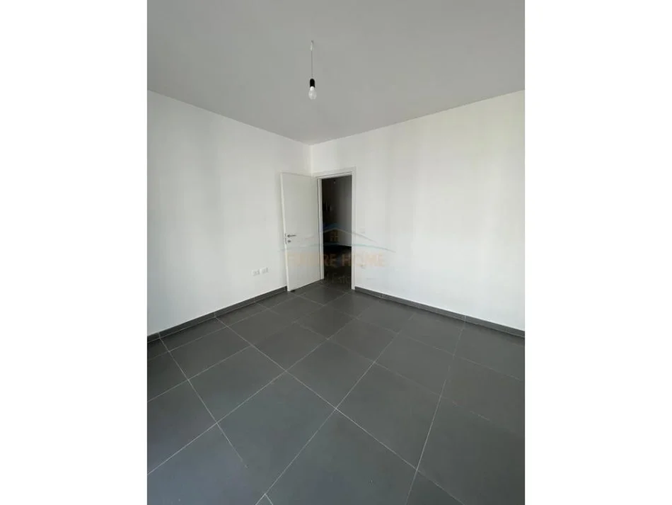 Tirane, shitet 2+1+Aneks+Ballkon Kati 1, 109 m² 130.164 € (5 maj)
