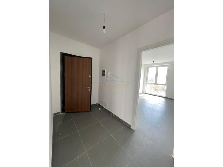 Tirane, shitet apartament 3+1 Kati 1, 109 m² 130.100 € (5 MAJI)
