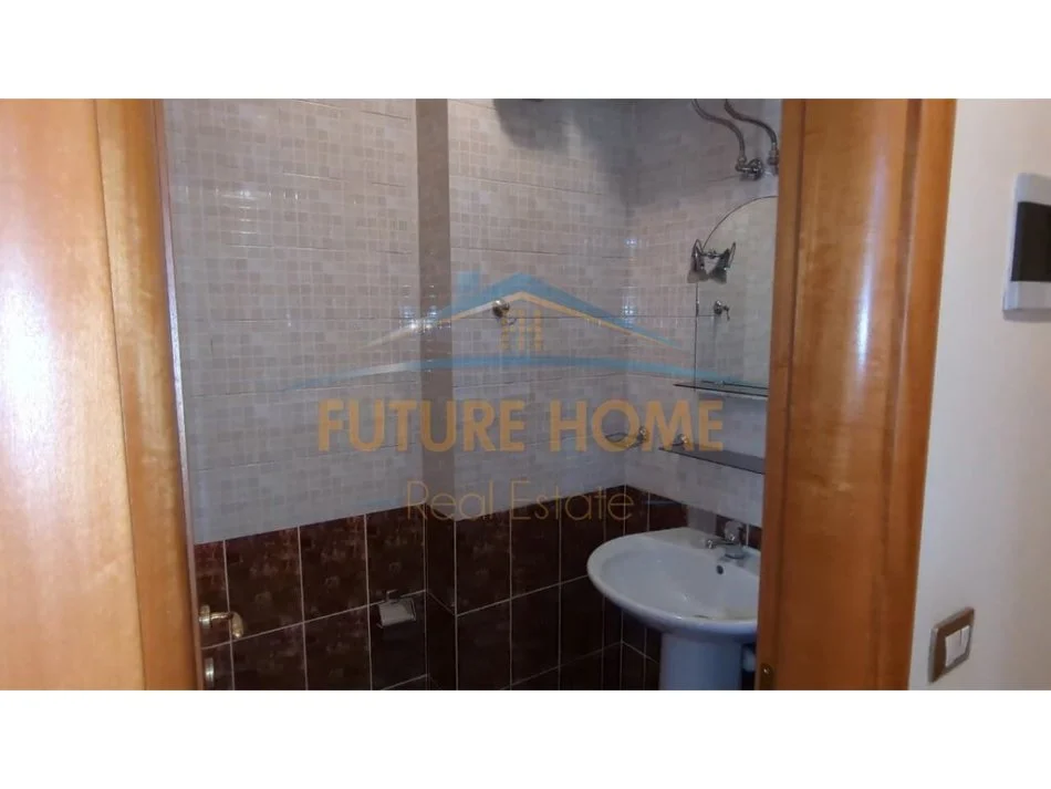 Tirane, shitet apartament 1+1+Aneks+Ballkon Kati 11, 70 m² 145.000 € (qatar center)