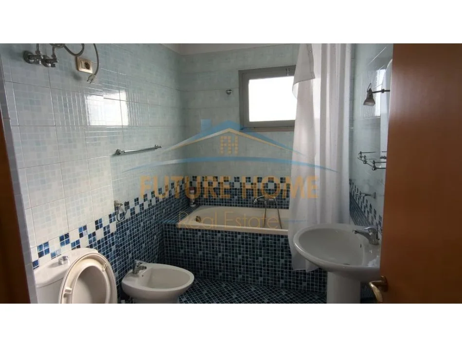 Tirane, shitet apartament 1+1+Aneks+Ballkon Kati 11, 70 m² 145.000 € (qatar center)