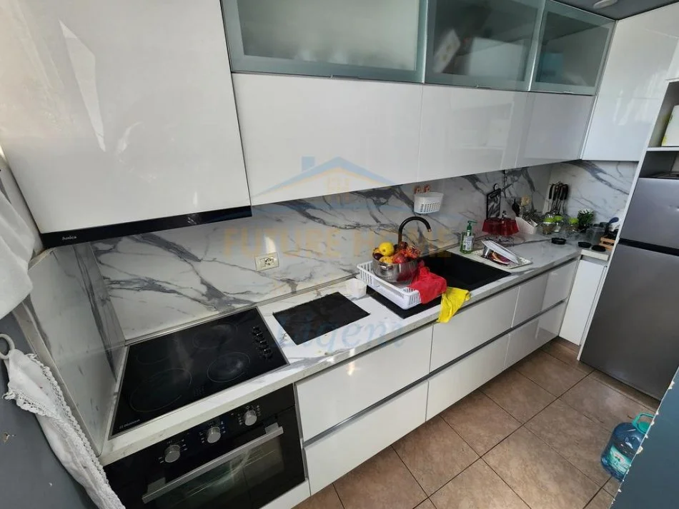 Tirane, shitet apartament 2+1 Kati 5, 76 m² 159.600 € 