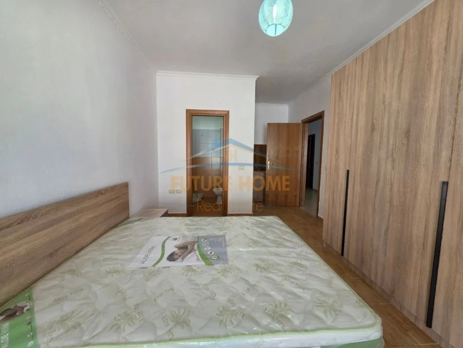 Tirane, jepet me qera apartament 2+1 Kati 7, 93 m² 430 € (YZBERISHT)