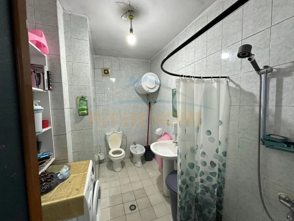 Tirane, shitet apartament 2+1 Kati 10, 92 m² 160.000 € 