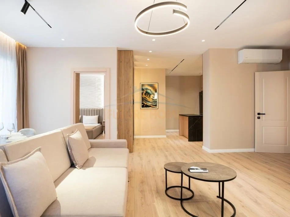 Tirane, shitet apartament 2+1 Kati 2, 104 m² 210.000 € (Unaza e Re)