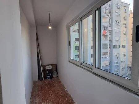 Tirane, shitet apartament 2+1+Ballkon Kati 6, 72 m² 162.000 € (STADIUMI DINAMO)
