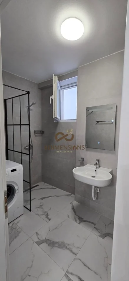 Tirane, jepet me qera apartament 2+1+Ballkon Kati 3, 74 m² 600 € (liqeni i thate)  D8242A-93