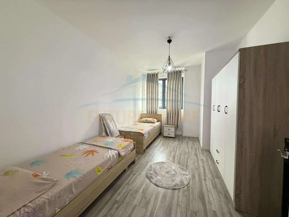 Tirane, jepet me qera apartament 2+1+Ballkon Kati 4, 109 m² 650 € (Rezidenca Future Home)