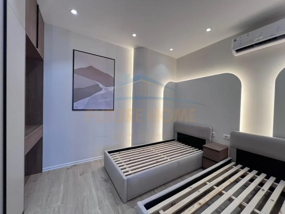 Tirane, shitet apartament 2+1+Ballkon Kati 4, 86 m² 243.000 € (21 DHJETORI)