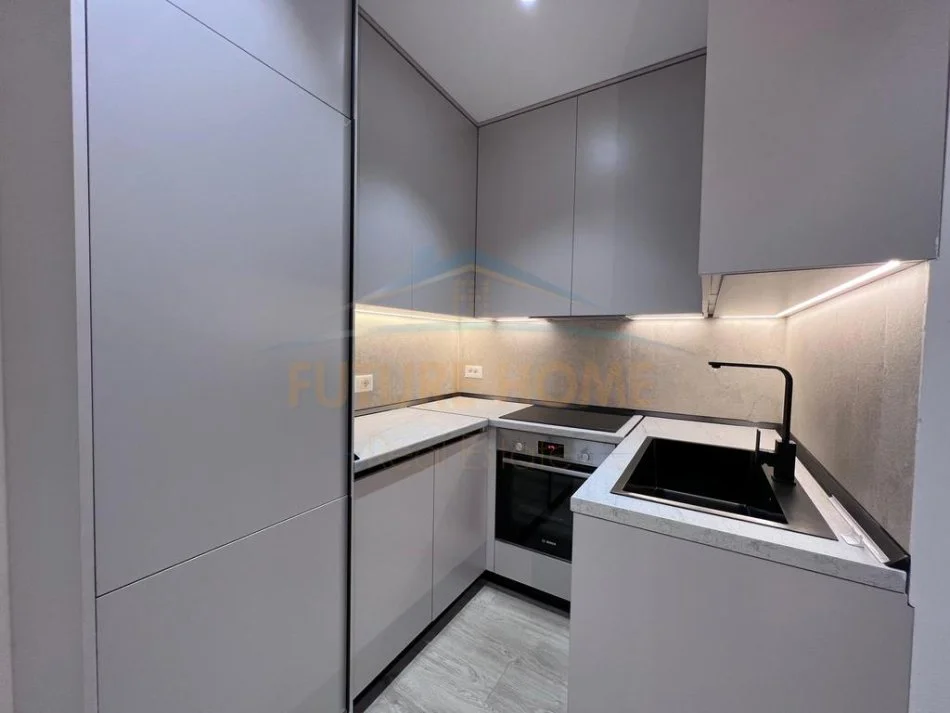 Tirane, shitet apartament 2+1 Kati 4, 86 m² 242.000 € 