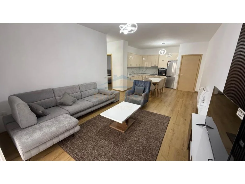 Tirane, jepet me qera apartament 2+1+Ballkon Kati 6, 113 m² 650 € (Green City Residence)