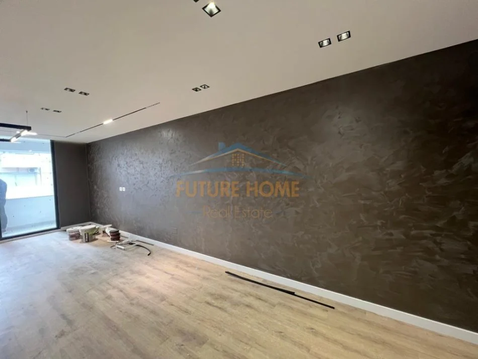 Tirane, shitet apartament 3+1 Kati 4, 132 m² 195.000 € (Unaza e Re)