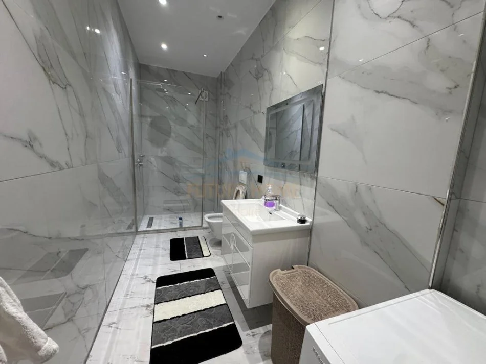 Tirane, shitet apartament 2+1+Ballkon Kati 2, 106 m² 155.000 € (FRESK)