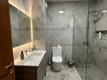 Tirane, shitet apartament 2+1 Kati 5, 97 m² 330.000 € (RRUGA E ELBASANIT)