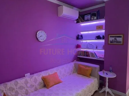 Shitet Apartament 1+1 Prane Eleonores, Kodra e Diellit, Tirane.