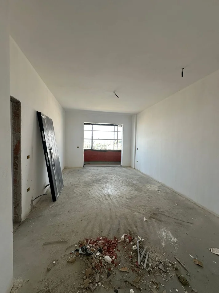 Tirane, shitet apartament 1+1 Kati 8, 67 m² 202.000 € (Square 21)