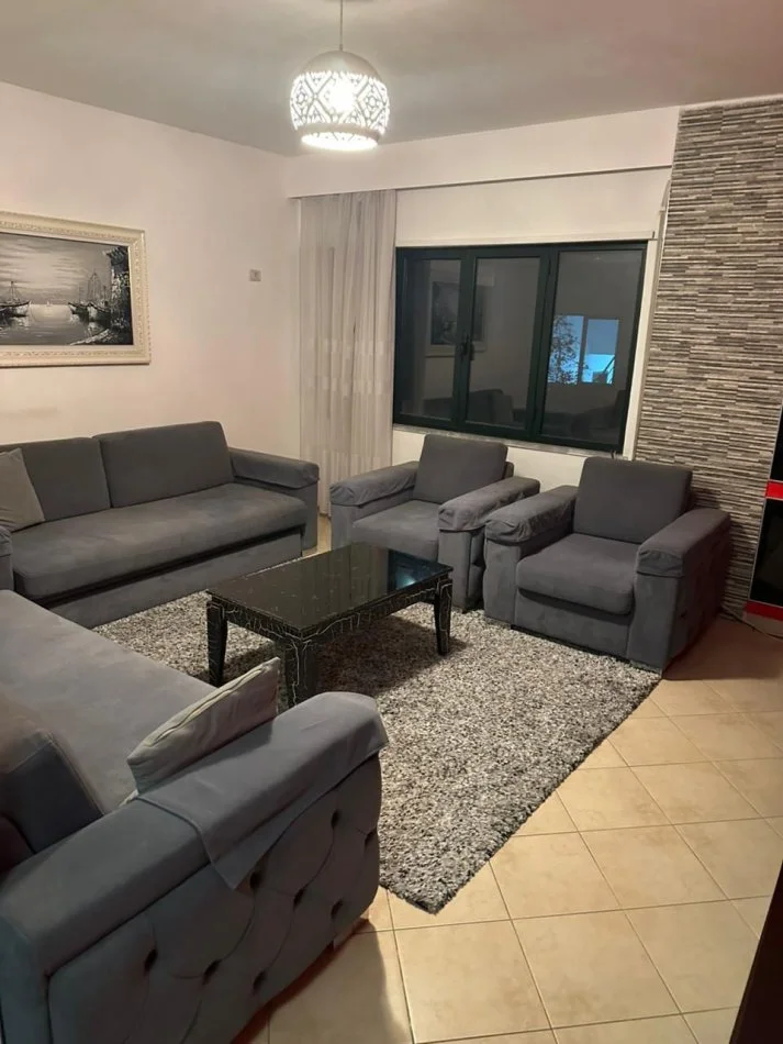 Tirane, shitet 1+1+Ballkon Kati 2, 73 m² 120.000 € 