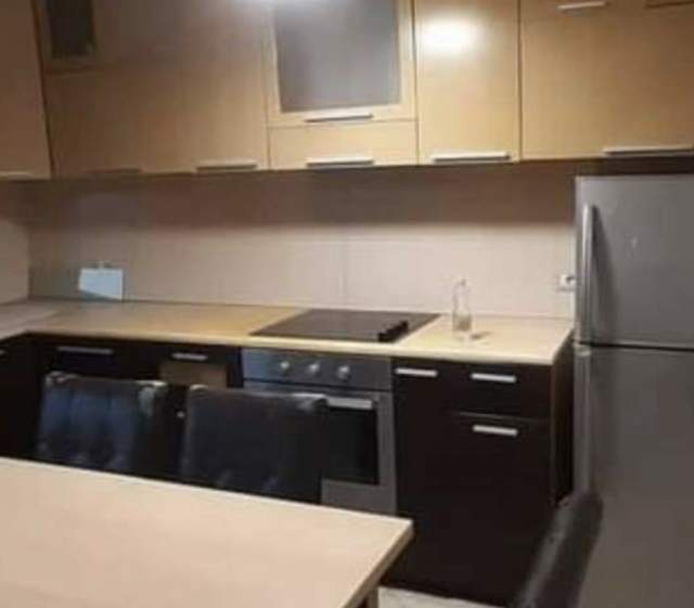 Tirane, jepet me qera apartament 1+1 Kati 7, 70 m² 33.000 Leke (Zona e Teleferikut)