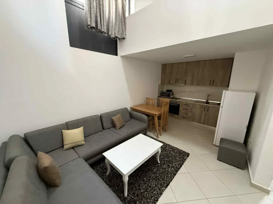 Tirane, jepet me qera apartament duplex Dublex Kati 1, 60 m² 450 € (Spitali QSUT)