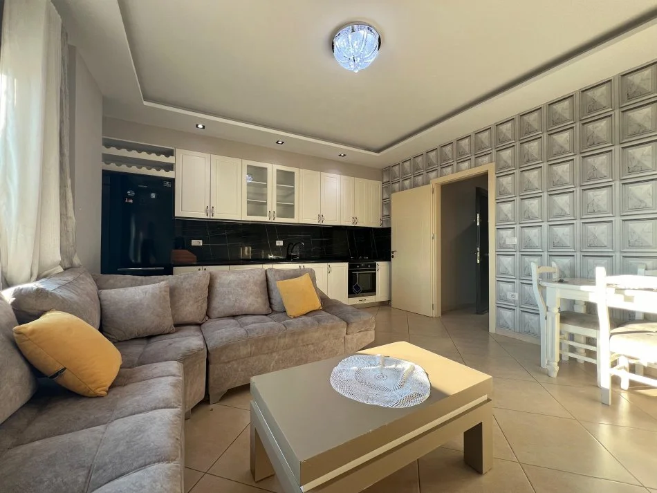 Tirane, shitet apartament 2+1+Ballkon Kati 1, 93 m² 125.000 € (Fresku)