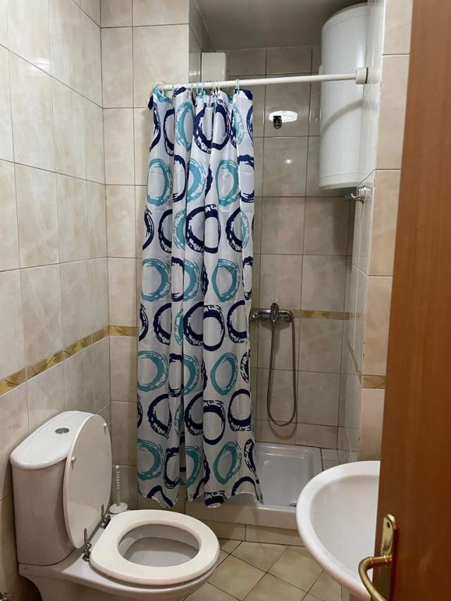 Tirane, jepet me qera apartament 1+1+BLK 70 m² 500 Euro