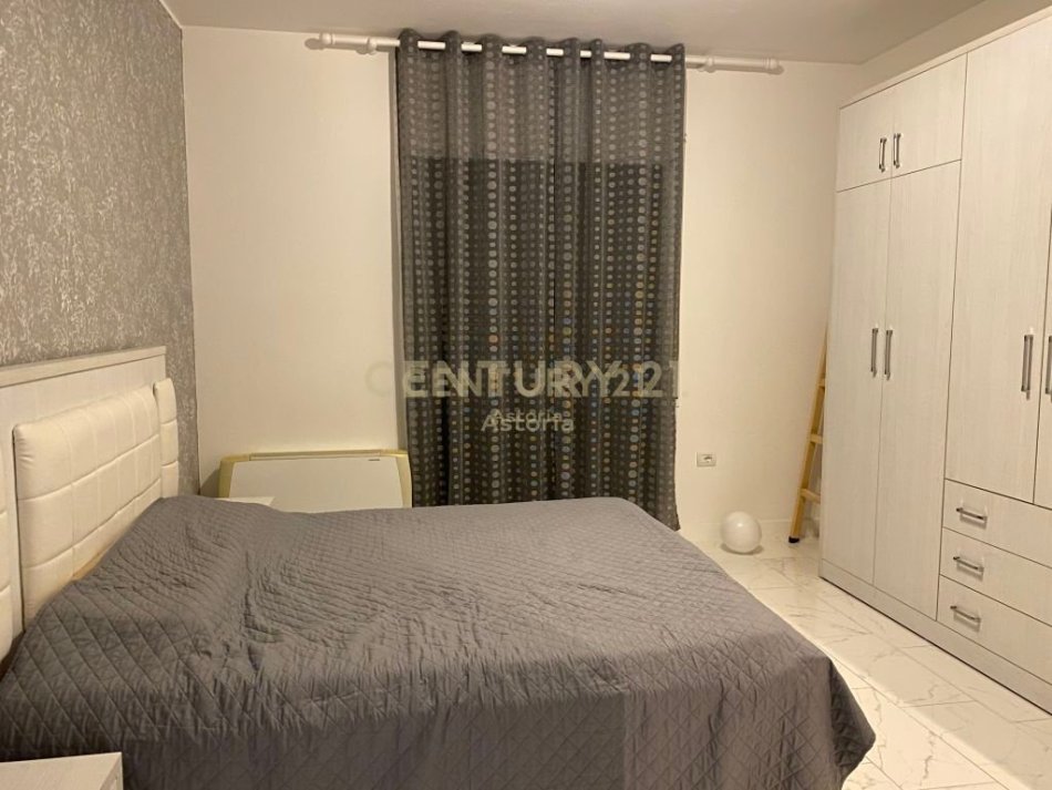 Tirane, jepet me qera apartament 2+1 Kati 5, 115 m² 750 € (Astir)