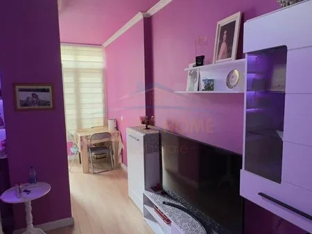 Shitet Apartament 1+1 Prane Eleonores, Kodra e Diellit, Tirane.