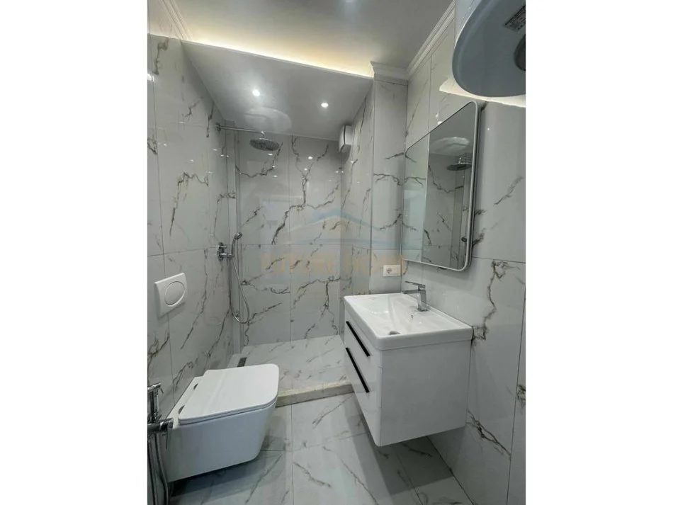 Tirane, shitet apartament 1+1 Kati 3, 45 m² 104.000 € (SELITE, PAS HOTEL DIPLOMAT)