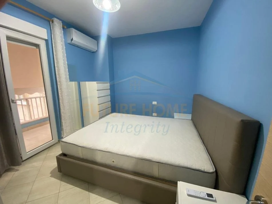 Tirane, jepet me qera apartament 2+1 Kati 2, 80 m² 750 € (KOMPLEKSI KONTAKT)