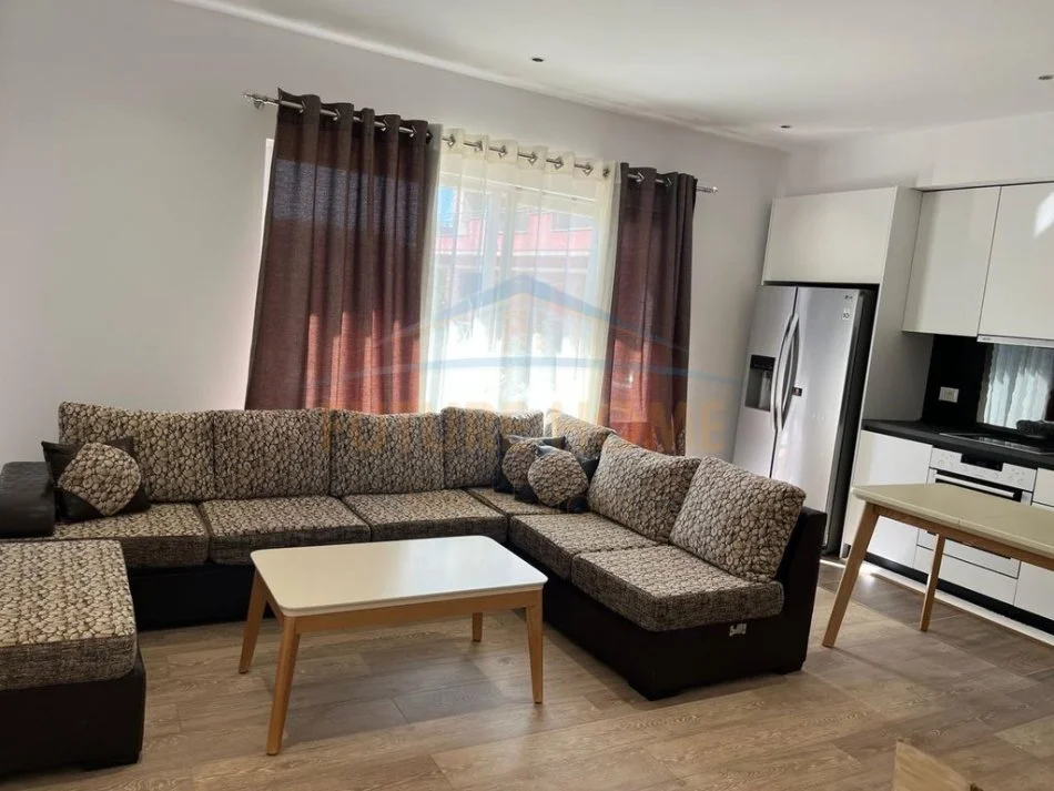 Tirane, jepet me qera apartament 2+1 Kati 0, 75 m² 500 € 