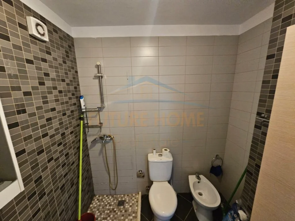 Tirane, jap me qera apartament 2+1+Ballkon Kati 3, 73 m² 650 € 