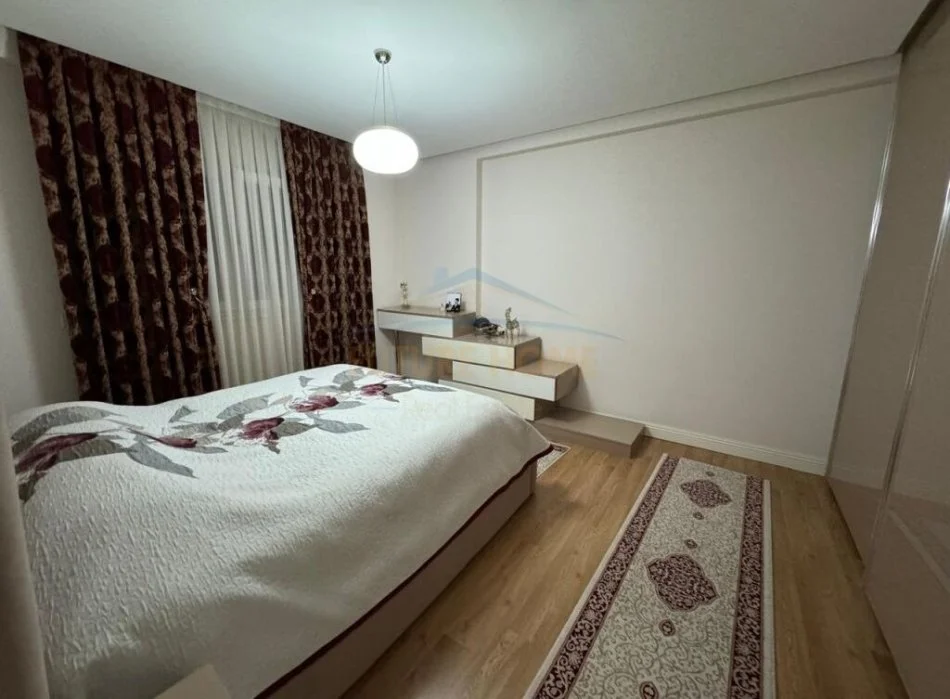 Tirane, shitet apartament 2+1 Kati 2, 107 m² 225.000 € (Kopshti Zoologjik)