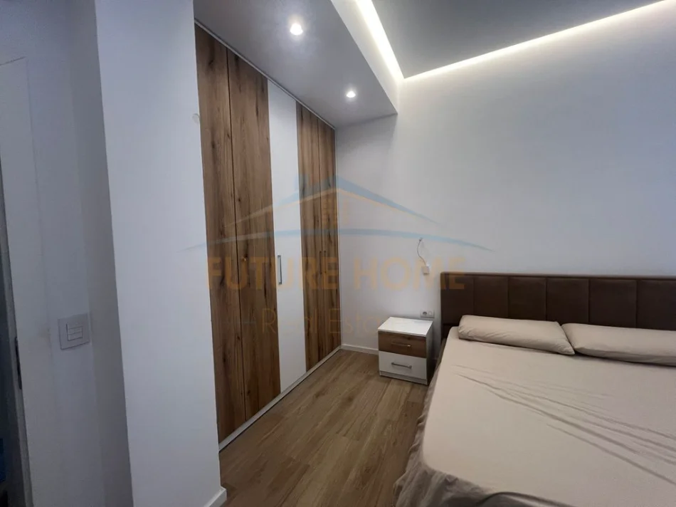 Tirane, jepet me qera apartament 1+1 Kati 2, 65 m² 550 € (RRUGA E KAVAJES)