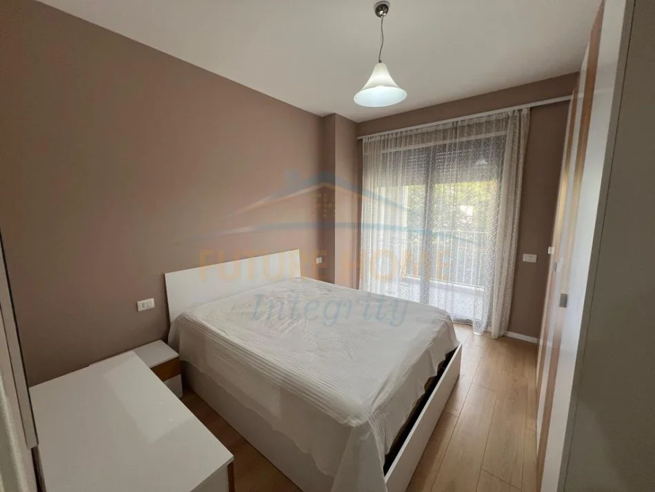 Tirane, jepet me qera apartament 1+1+Ballkon Kati 2, 60 m² 500 € 