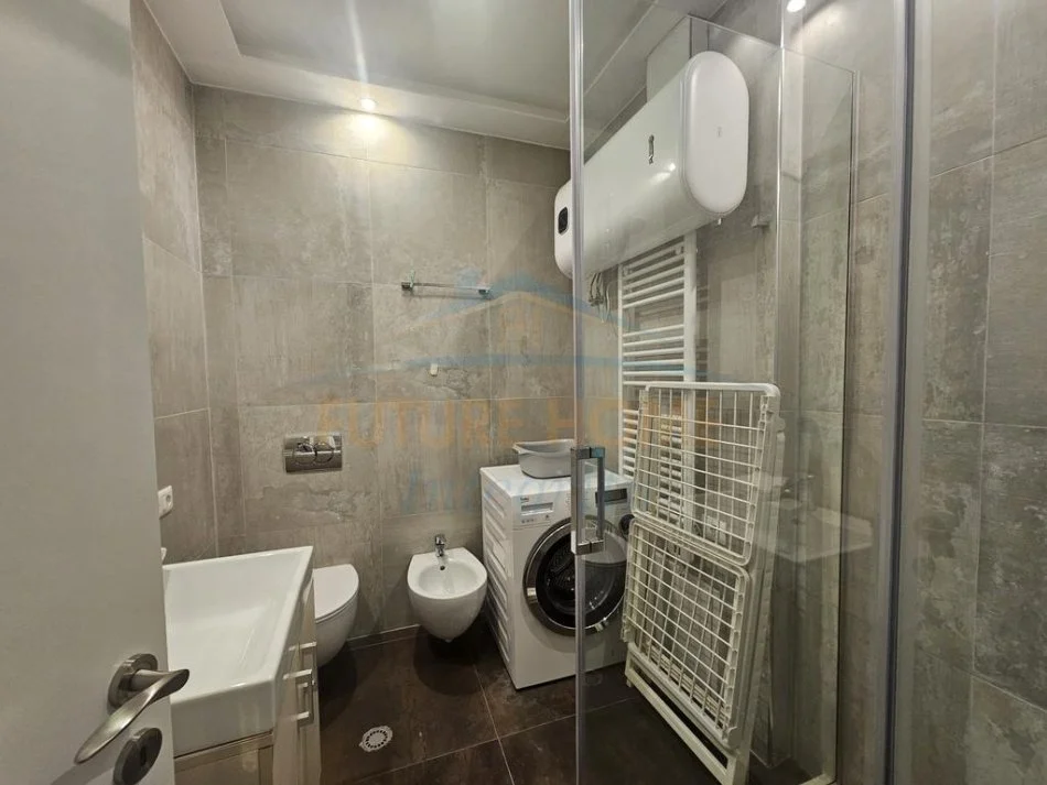 Tirane, jepet me qera apartament 2+1 Kati 5, 119 m² 1.200 € 