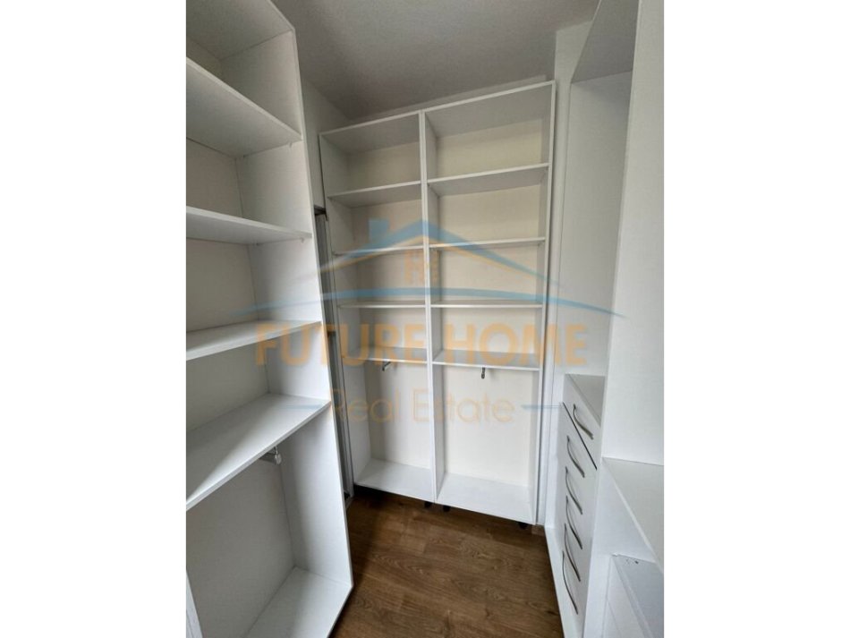 Tirane, shitet apartament 2+1 Kati 4, 94 m² 143.000 € (Unaza e Re)