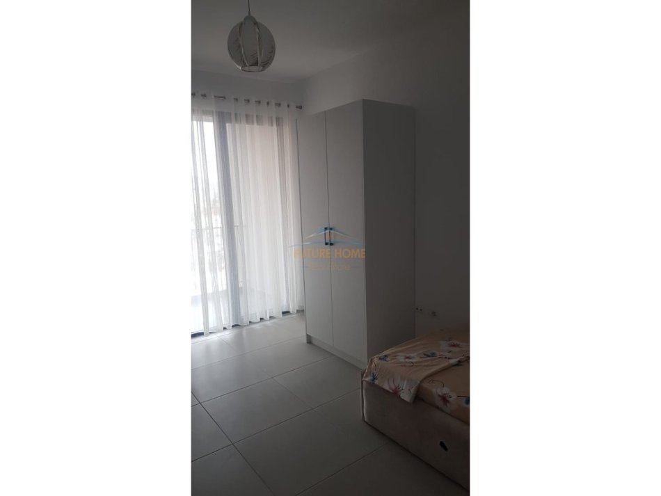 Tirane, jepet me qera apartament 2+1 Kati 5, 104 m² 700 € (ASL2)