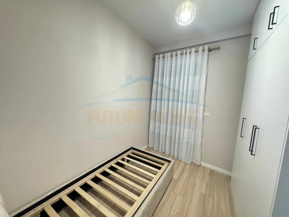 Tirane, shitet apartament 2+1+Ballkon Kati 5, 71 m² 125.000 € (Unaza e Re)