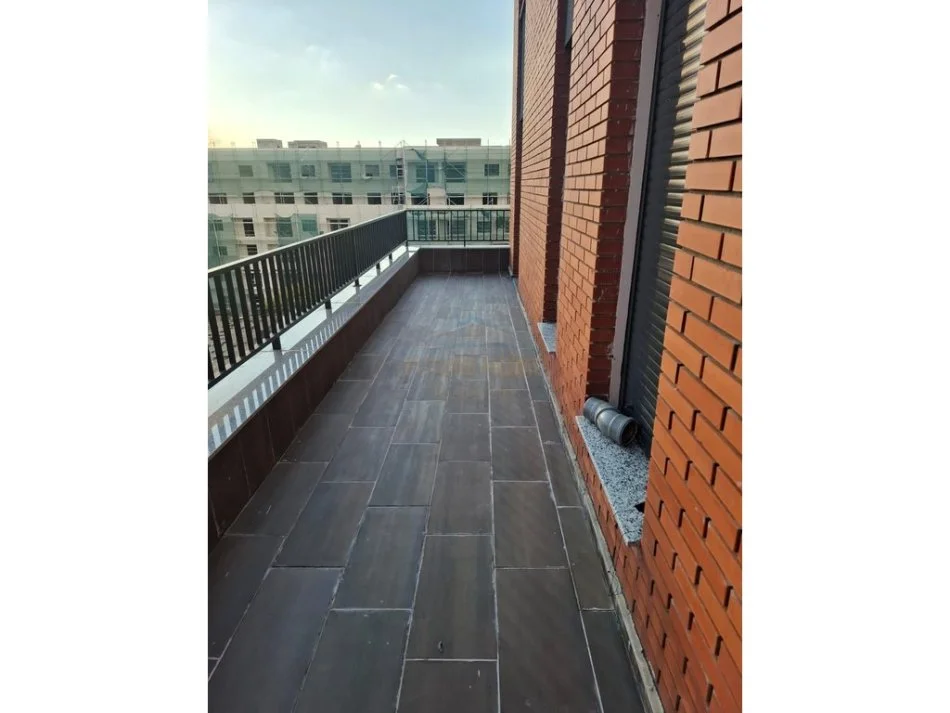 Tirane, jepet me qera apartament 2+1 Kati 5, 95 m² 400 € 