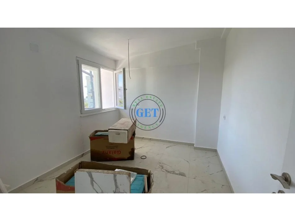 Durres, shitet apartament 2+1+Ballkon Kati 5, 70 m² 105.000 € (Golem Durres)