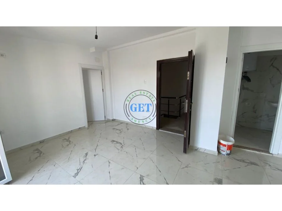 Durres, shitet apartament 2+1 Kati 6, 70 m² 105.000 € (Golem)