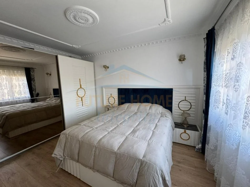 Tirane, shitet apartament 3+1 Kati 7, 122 m² 195.000 € 