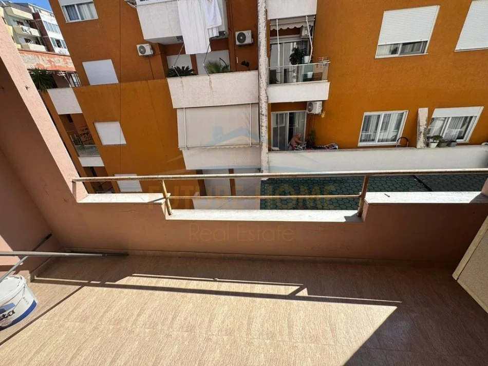 Durres, shitet apartament 1+1 Kati 4, 70 m² 85.000 € 