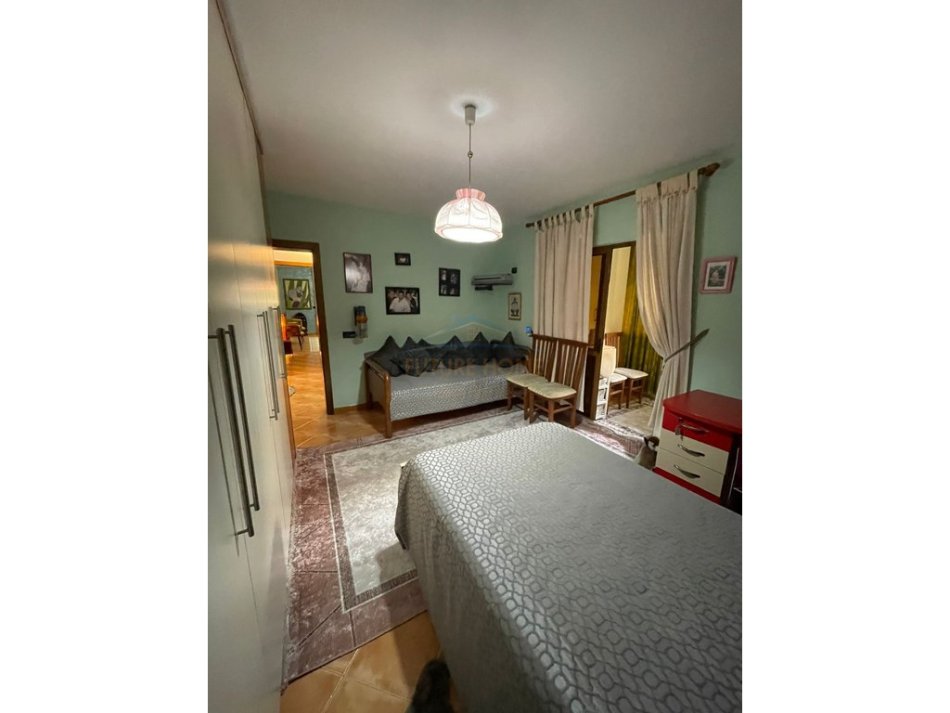 Tirane, shitet apartament 3+1 Kati 1, 110 m² 220.000 € (Rruga Muhamet Gjollesha.)