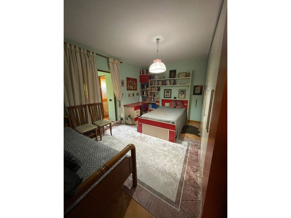 Tirane, shitet apartament 3+1 Kati 1, 110 m² 220.000 € (Rruga Muhamet Gjollesha.)